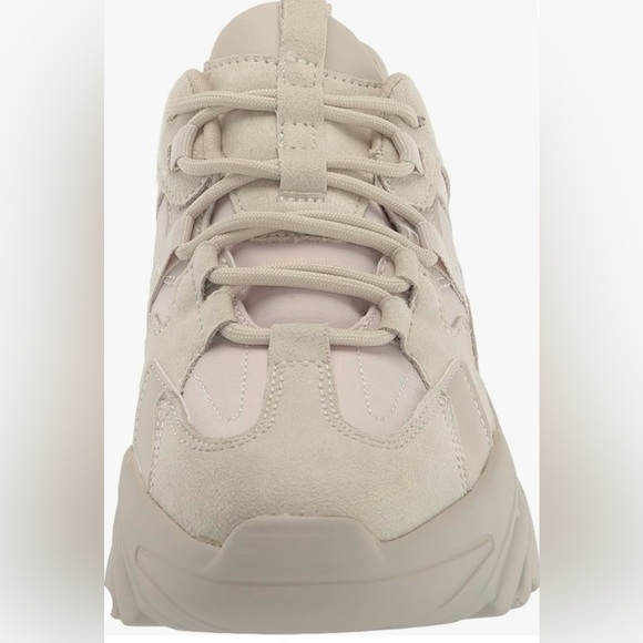 🍦Madden Girl Wavy Women’s Sneaker🍦 - Picture 3 of 13